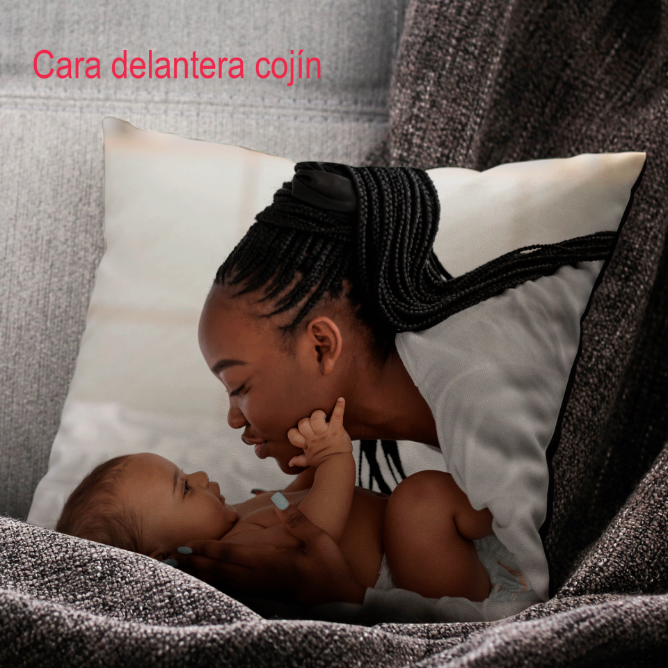 Cojín cuadrado 40x40cm personalizable delante y cara trasera negra