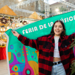 Bandera personalizable 150x100 cm con anillas y refuerzo